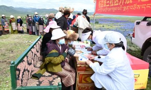 自治区旅发厅驻村工作队创新高效开展“文明实践大篷车”新时代文明实践活动